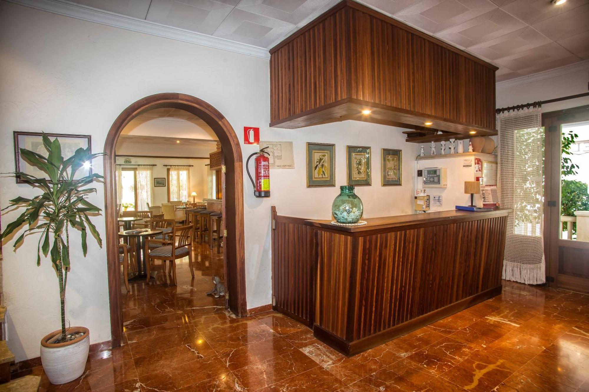 Hotel Martorell By Mhr Colonia de Sant Jordi Exterior photo